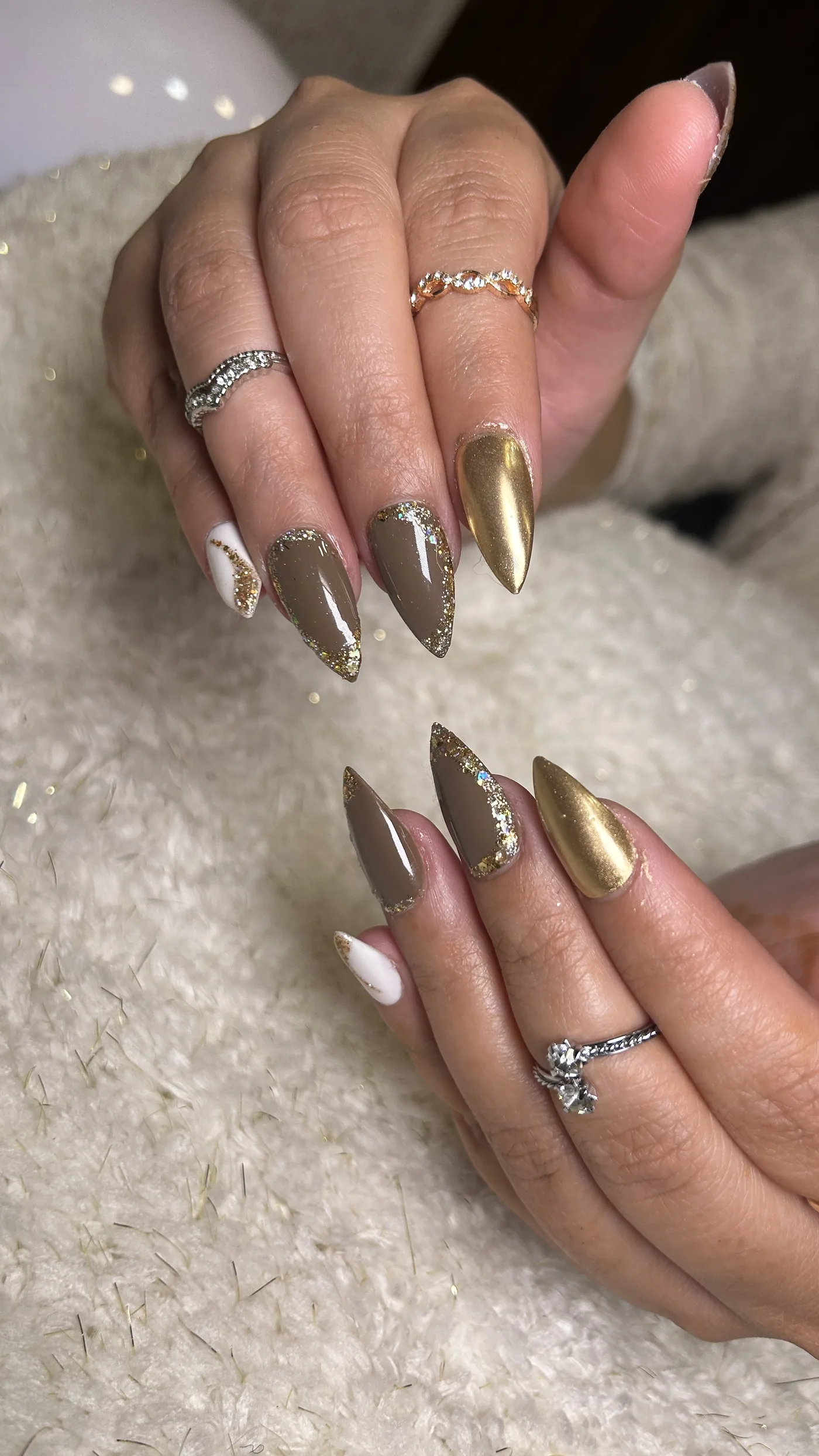 Nail Art Stiletto Chrome - Blushes & Brushes, Ramesh Nagar